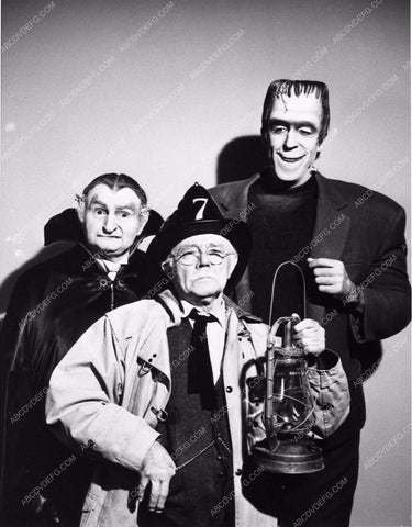 Fred Gwynne Al Lewis Charles Ruggles The Munsters TV 2829-29