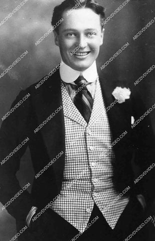 2929-012 Edmund Lowe portrait 2929-012