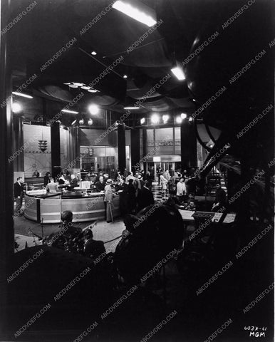 behind the scenes of Grand Hotel 2949-14