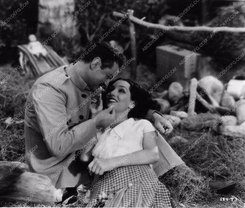 Lupe Velez Lawrence Tibbett film The Cuban Love Song 2957-33
