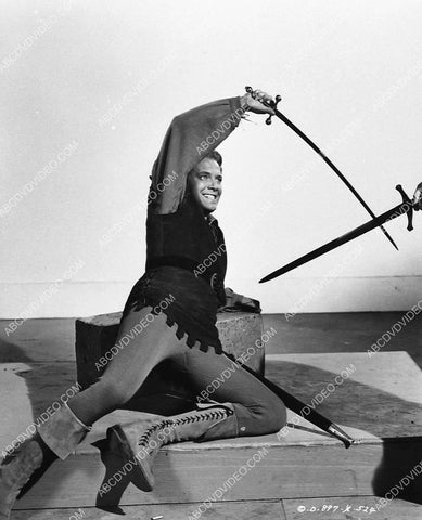 Louis Hayward sword fighting film The Black Arrow 2996-12