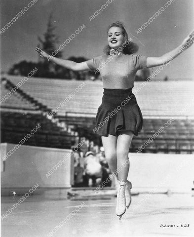 athletic Betty Grable does some ice skating 3030-01