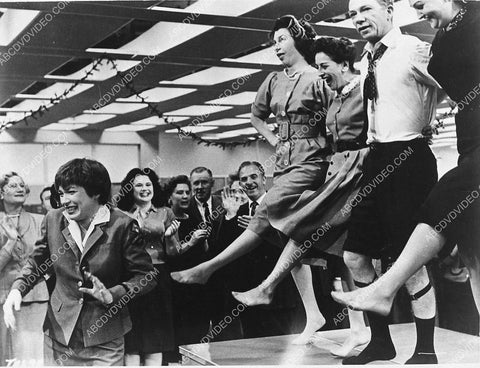 Shirley MacLaine dancing away film The Apartment 3034-06