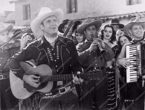 Gene Autry and cast western film South of the Border 3068-21