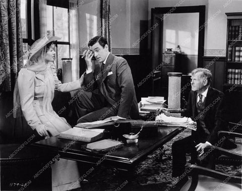 Greer Garson Walter Pidgeon Blossoms in the Dust 3104-02