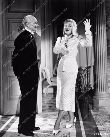 Greer Garson scene Julia Misbehaves 3104-08