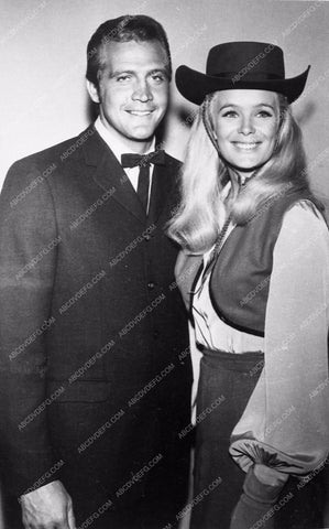 Lee Majors Linda Evans western TV show The Big Valley 3110-25
