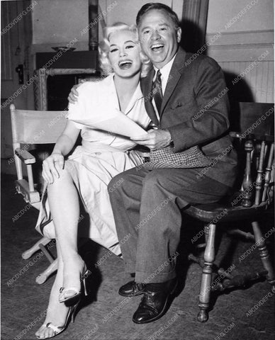 Mamie Van Doren Mickey Rooney behind the scenes The Big Operator 3164-24