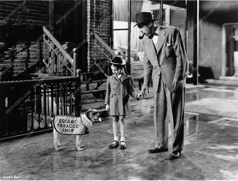 Margaret O'Brien cute pup with pipe film Lost Angel 3191-04