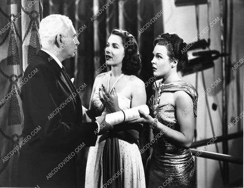 Jinx Falkenburg Joan Woodbury film Two Latins from Manhattan 3197-02