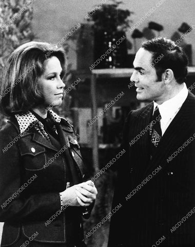 Mary Tyler Moore John Saxon TV The Mary Tyler Moore Show 3197-17