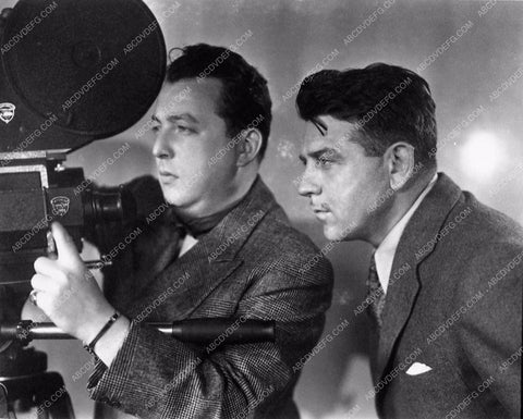 director Lewis Milestone behind the camera 3201-25