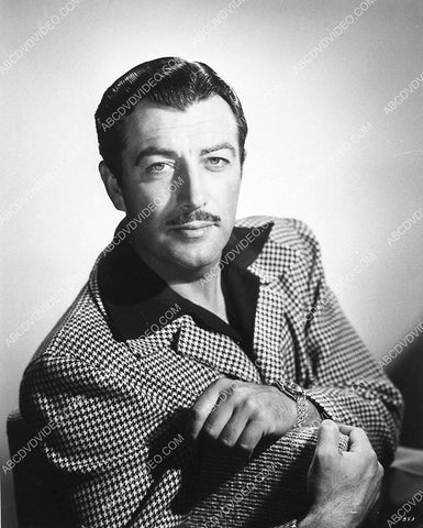 handsome Robert Taylor portrait 3259-15