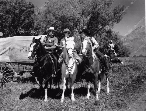 Max Terhune Ray Corrigan Bob Livingston western Three Mesquiteers 3285-02