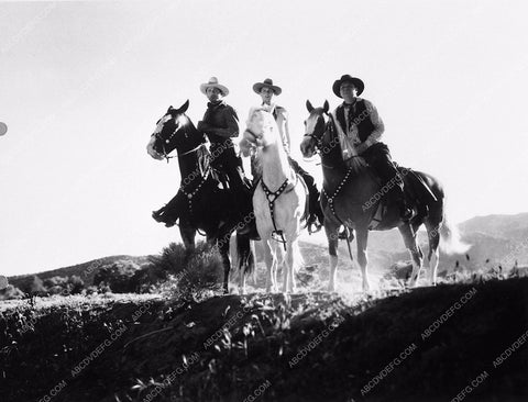 Max Terhune Ray Corrigan Bob Livingston western Three Mesquiteers 3285-03