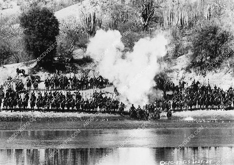 cast of thousands army crossing the river battle sequence film Major Dundee 3381-07