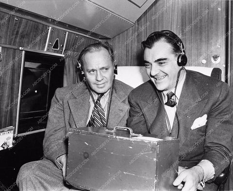 Jack Benny traveling with happy sound man 3401-29