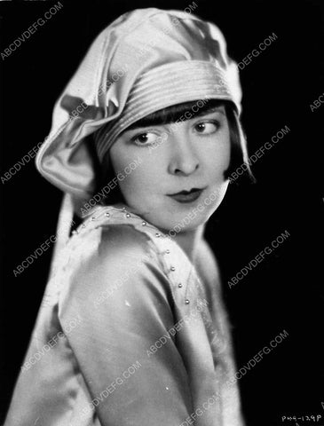 cute Colleen Moore portrait 3490-18