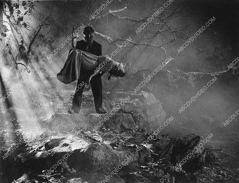 Heather Angel and the monster film The Undying Monster 3495-05