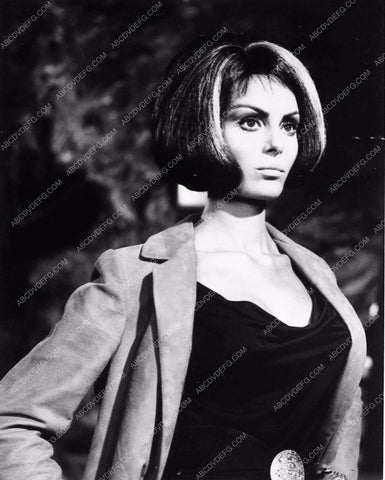 Daliah Lavi portrait 3502-20