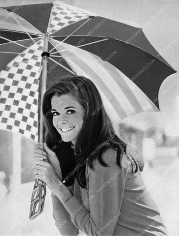 Jessica Walters cute under her umbrella 3502-22