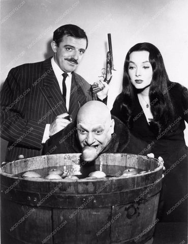 John Astin Carolyn Jones Jackie Coogan TV show The Addams Family 3518-17