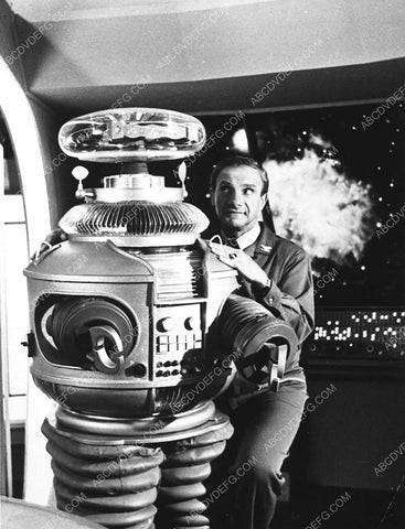 Jonathan Harris the robot B-9 TV Lost in Space 3519-17