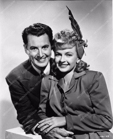 Dale Evans Brad Taylor comedy musical film Hitchhike to Happiness 3528-29