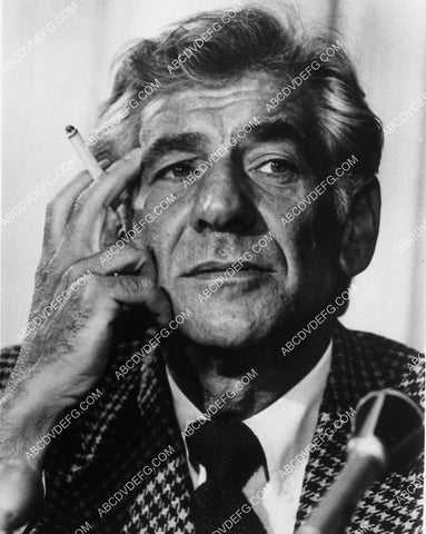 music Leonard Bernstein does TV interview 3533-32