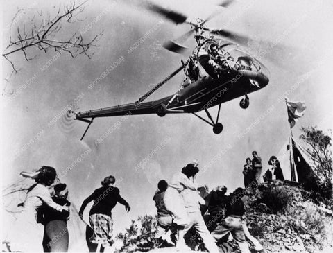 mayhem shot classic sci-fi film When Worlds Collide 3543a-23