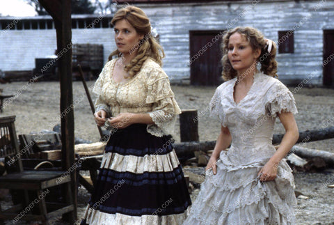 Meredith Baxter TVM Beulah Land maybe 35m-757