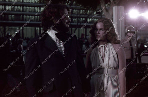 candid Karen Black and someone at Academy Awards 35m-881