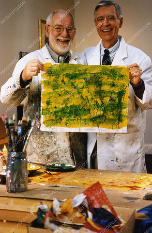 painter Eric Carle Fred Rogers TV Mister Roger's Neighborhood 35m-10167