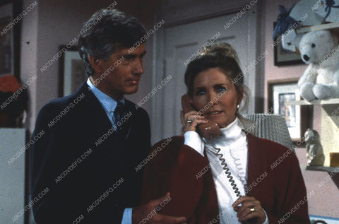 Linda Gray and cast member TV Dallas 35m-10955