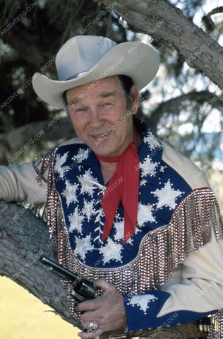 Roy Rogers portrait with his pistol 35m-11035