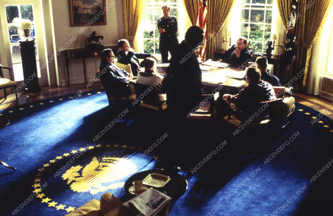 Anthony Hopkins and cast film Nixon 35m-11385