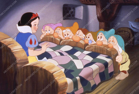 animated characters Snow White and the Seven Dwarfs 35m-12194