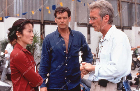 Michelle Yeoh Pierce Brosnan Roger Spottiswoode James Bond Tomorrow Never Dies 35m-13487