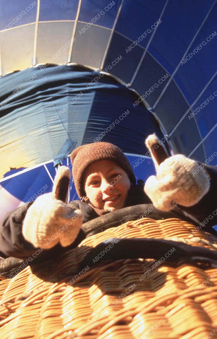 Discovery Channel TV documentary Discovery Kids: Real Kids Real Adventures ballooning 35m-13905