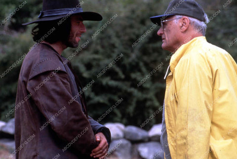 Daniel Day-Lewis director Nicholas Hytner on set film The Crucible 35m-14041