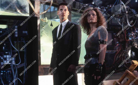 Keanu Reeves Dina Meyer film Johnny Mnemonic 35m-14820