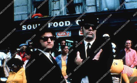 John Belushi Dan Aykroyd film The Blues Brothers 35m-15327