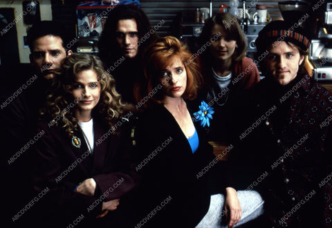 Bridget Fonda Kyra Sedgwick Sheila Kelley Campbell Scott film Singles 35m-1535