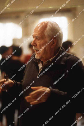 Robert Altman on set film The Company 35m-15472