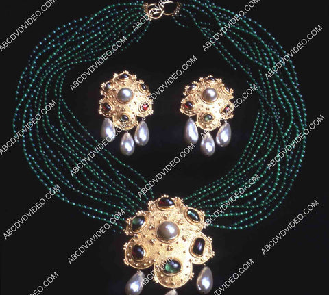 jewelry used in the film Coming to America 35m-15484