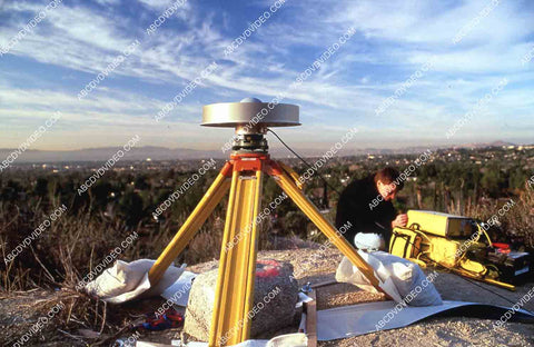 seismographs and geology equipment Learning Channel documentary TV Great Quakes 35m-15945