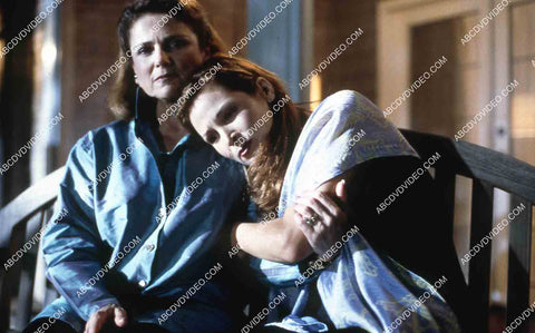 Jennifer Westfeldt Tovah Feldshuh film Kissing Jessica Stein 35m-16115