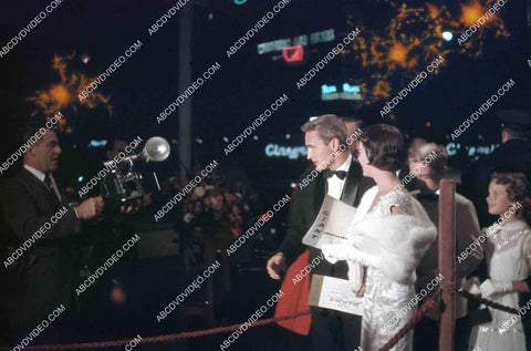 movie stars attend film premiere James Dean Giant 35m-16534