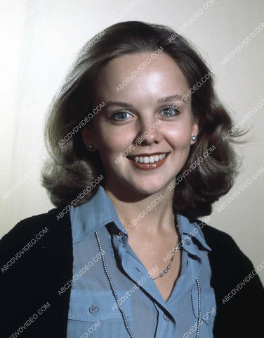 Linda Purl portrait 35m-16660