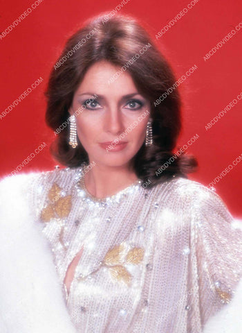 beautiful Jennifer O'Neill portrait 35m-16810